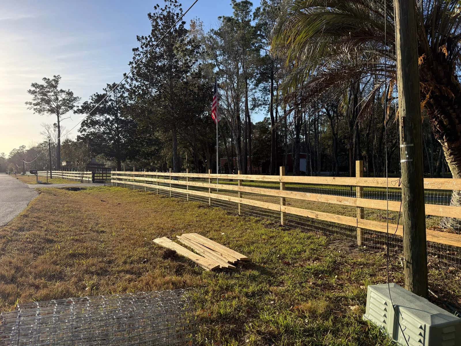 Florida 3 Rail Farm Fence With No Climb Wire