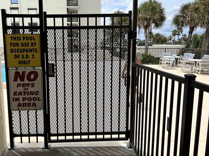 Commercial aluminum fence installation in St. Augustine Florida
