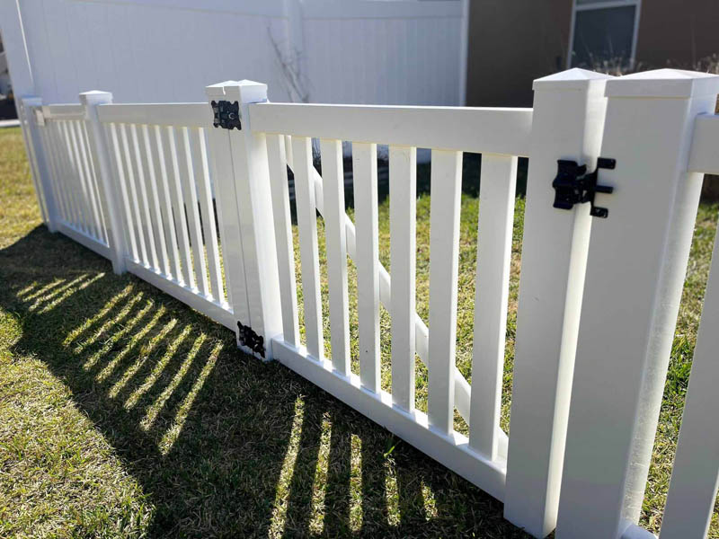 St. Augustine Florida vinyl residential fence contractors