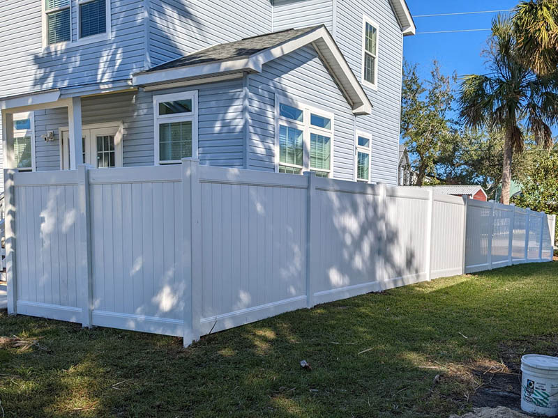 Vinyl residential fence company in St. Augustine Florida